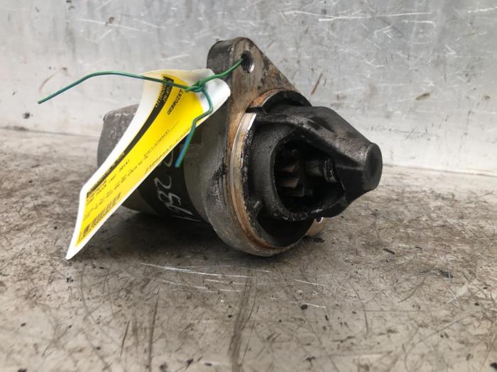 Startmotor van een Ford Focus 3 1.0 Ti-VCT EcoBoost 12V 125 2014