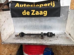 Gebruikte Aandrijfas rechts-voor Renault Twingo (C06) 1.2 16V Prijs € 35,00 Margeregeling aangeboden door Autodemontage de Zaag