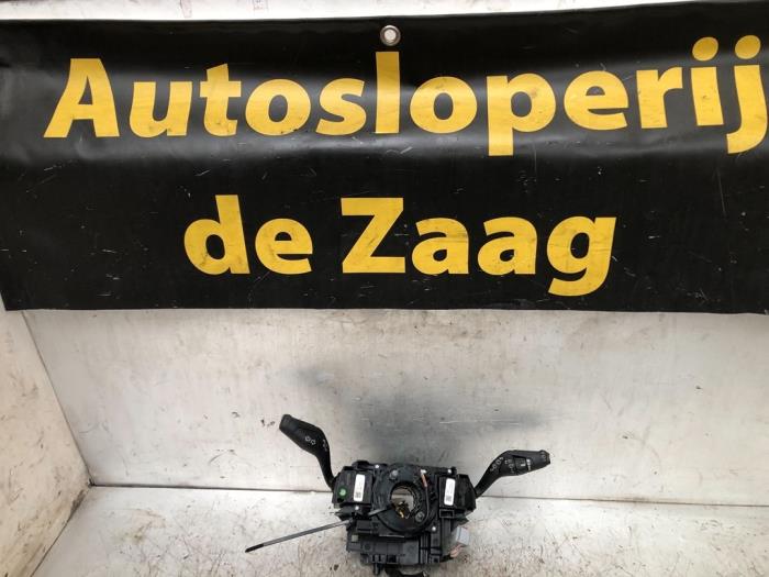 Licht + Raw Schakelaar van een Ford Focus 3 1.0 Ti-VCT EcoBoost 12V 125 2014