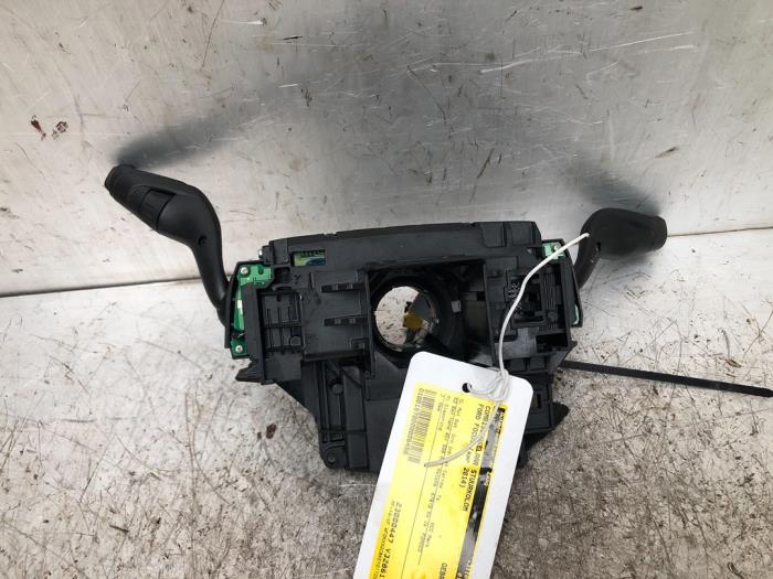 Licht + Raw Schakelaar van een Ford Focus 3 1.0 Ti-VCT EcoBoost 12V 125 2014