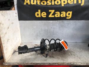 Gebruikte Schokdemperpoot rechts-voor Ford Ka II 1.2 Prijs € 40,00 Margeregeling aangeboden door Autodemontage de Zaag