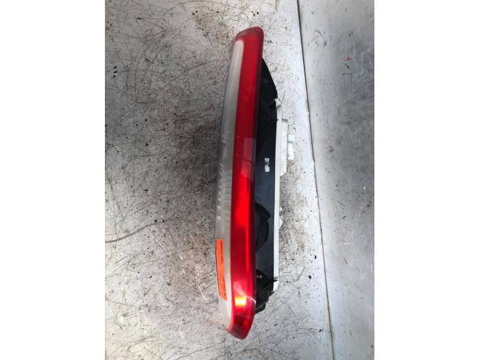 Achterlicht rechts van een Ford Focus 2 Wagon 1.8 16V 2009