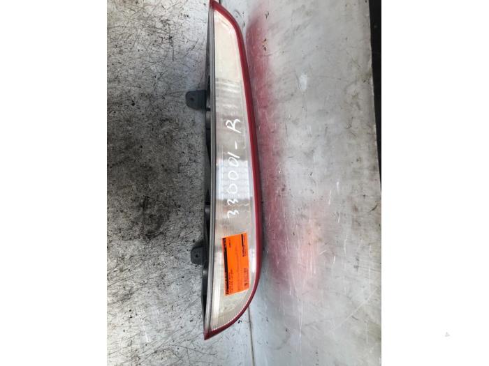 Achterlicht rechts van een Ford Focus 2 Wagon 1.8 16V 2009