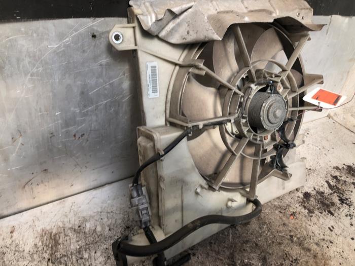 Gebruikte Fan Radiateur Peugeot 107 1.0 12V Prijs € 40,00 Margeregeling aangeboden door Autodemontage de Zaag