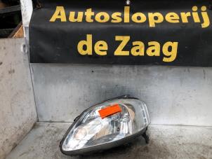 Gebruikte Linker Koplamp Volkswagen Fox (5Z) 1.2 Prijs € 30,00 Margeregeling aangeboden door Autodemontage de Zaag