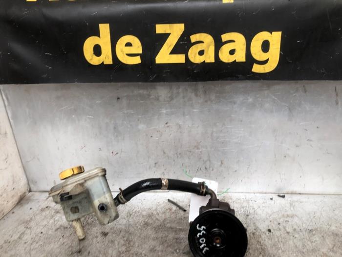 Gebruikte Servopomp Ford Ka I 1.3i Prijs € 40,00 Margeregeling aangeboden door Autodemontage de Zaag