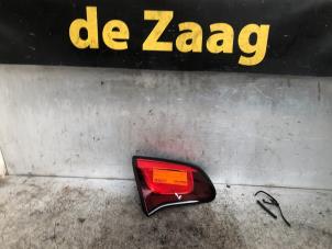 Gebruikte Reflector achterklep links Citroen C3 (SC) 1.6 HDi 92 Prijs € 20,00 Margeregeling aangeboden door Autodemontage de Zaag