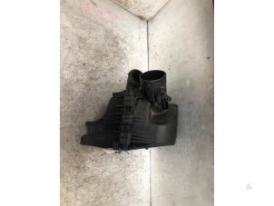 Gebruikte Luchtfilterhuis Opel Mokka/Mokka X 1.4 Turbo 16V 4x4 Prijs € 30,00 Margeregeling aangeboden door Autodemontage de Zaag