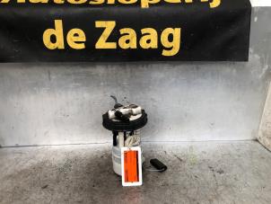 Gebruikte Benzinepomp Nissan Juke (F15) 1.6 16V Prijs € 70,00 Margeregeling aangeboden door Autodemontage de Zaag
