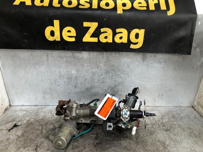 Gebruikte Pomp Servo Nissan Pixo (D31S) 1.0 12V Prijs € 90,00 Margeregeling aangeboden door Autodemontage de Zaag