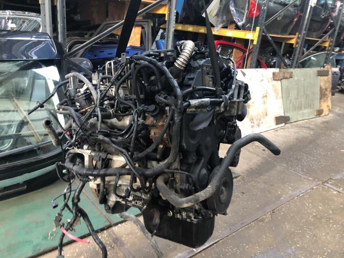 Motor van een Ford Focus 2 Wagon 1.6 TDCi 16V 90 2008