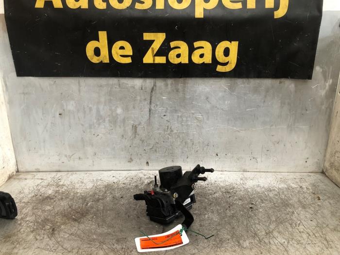 Gebruikte ABS Pomp Skoda Fabia II (5J) 1.9 TDi Prijs € 90,00 Margeregeling aangeboden door Autodemontage de Zaag