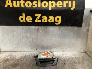 Gebruikte Radio Peugeot 107 1.0 12V Prijs € 50,00 Margeregeling aangeboden door Autodemontage de Zaag
