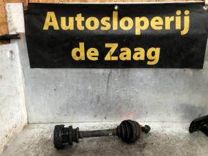Gebruikte Cardanas links-voor (VWA) Mercedes Vito (638.0) 2.0 113 16V Prijs € 65,00 Margeregeling aangeboden door Autodemontage de Zaag