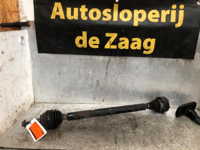 Gebruikte Steekas rechts-voor Seat Leon (1P1) 1.2 TSI Prijs € 35,00 Margeregeling aangeboden door Autodemontage de Zaag