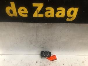 Gebruikte Schakelaar Licht Ford B-Max (JK8) 1.0 EcoBoost 12V 100 Prijs € 30,00 Margeregeling aangeboden door Autodemontage de Zaag