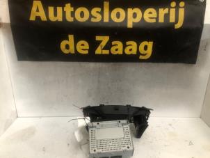 Gebruikte Radio CD Speler Ford Focus 3 1.0 Ti-VCT EcoBoost 12V 100 Prijs € 70,00 Margeregeling aangeboden door Autodemontage de Zaag