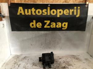 Gebruikte Dynamo Peugeot 208 I (CA/CC/CK/CL) 1.0 Vti 12V PureTech Prijs € 45,00 Margeregeling aangeboden door Autodemontage de Zaag
