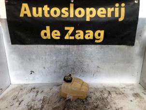 Gebruikte Koelvloeistof Reservoir Opel Meriva 1.4 16V Ecotec Prijs € 20,00 Margeregeling aangeboden door Autodemontage de Zaag