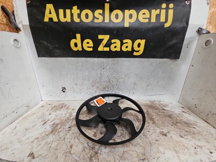 Gebruikte Radiateurfan Nissan Micra (K14) 0.9 IG-T 12V Prijs € 30,00 Margeregeling aangeboden door Autodemontage de Zaag