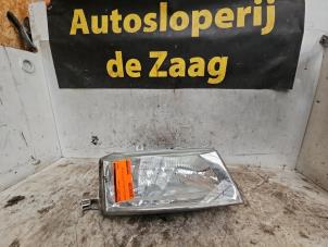 Gebruikte Koplamp rechts Skoda Octavia Combi (1U5) 1.6 Prijs € 45,00 Margeregeling aangeboden door Autodemontage de Zaag