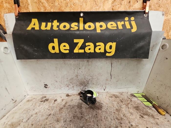 Gebruikte Gasklephuis Ford Mondeo III Wagon 2.0 16V Prijs € 35,00 Margeregeling aangeboden door Autodemontage de Zaag