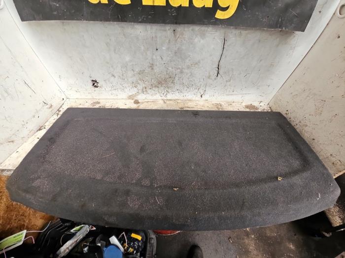 Hoedenplank van een Volkswagen Golf VI (5K1) 2.0 GTI 16V 2009