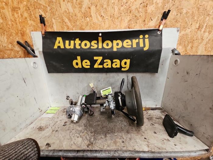 Gebruikte Pomp Servo Suzuki Alto (RF410) 1.1 16V Prijs € 50,00 Margeregeling aangeboden door Autodemontage de Zaag