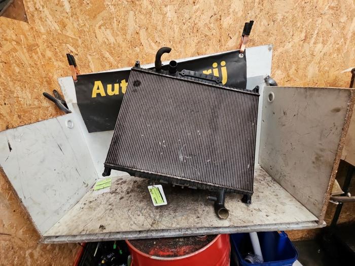Gebruikte Radiateur Landrover Range Rover Sport (LS) 3.0 S TDV6 Prijs € 100,00 Margeregeling aangeboden door Autodemontage de Zaag
