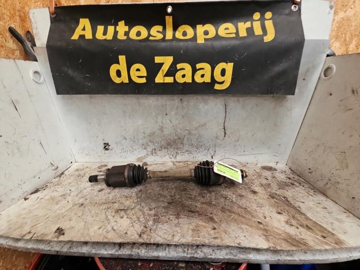 Gebruikte Steekas links-voor Landrover Range Rover Sport (LS) 3.0 S TDV6 Prijs € 100,00 Margeregeling aangeboden door Autodemontage de Zaag