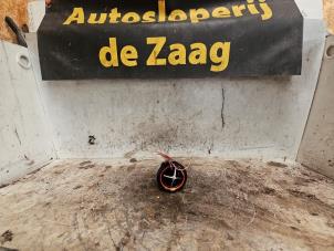 Gebruikte Luchtrooster Dashboard Mercedes A (W176) 1.6 A-200 16V Prijs € 20,00 Margeregeling aangeboden door Autodemontage de Zaag
