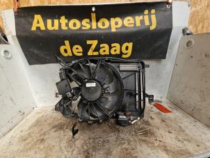 Gebruikte Radiateurfan Ford Focus 3 1.0 Ti-VCT EcoBoost 12V 125 Prijs € 70,00 Margeregeling aangeboden door Autodemontage de Zaag