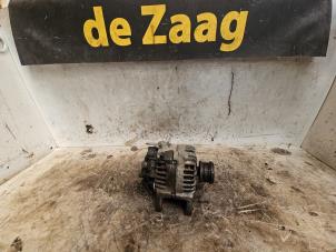 Gebruikte Dynamo Renault Modus/Grand Modus (JP) 1.5 dCi 105 Prijs € 35,00 Margeregeling aangeboden door Autodemontage de Zaag