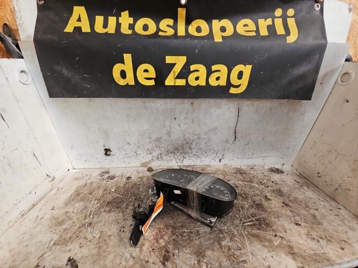 Gebruikte Contactslot + computer Volkswagen Polo IV (9N1/2/3) 1.2 Prijs € 100,00 Margeregeling aangeboden door Autodemontage de Zaag