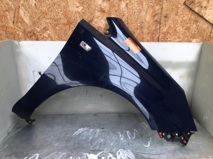 Scherm rechts-voor van een Opel Corsa D 1.0 2008