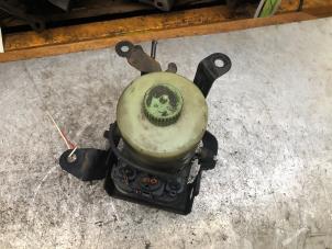 Gebruikte Stuurbekrachtiging Pomp Seat Ibiza III (6L1) 1.4 16V 75 Prijs € 70,00 Margeregeling aangeboden door Autodemontage de Zaag