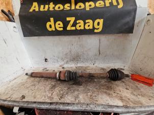 Gebruikte Aandrijfas rechts-voor Ford Focus 2 1.6 Ti-VCT 16V Prijs € 35,00 Margeregeling aangeboden door Autodemontage de Zaag