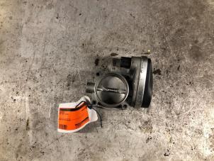 Gebruikte Gasklephuis BMW 3 serie Touring (E46/3) 316i 16V Prijs € 50,00 Margeregeling aangeboden door Autodemontage de Zaag