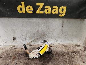 Gebruikte Benzinepomp Suzuki Ignis (FH) 1.3 16V Prijs € 50,00 Margeregeling aangeboden door Autodemontage de Zaag