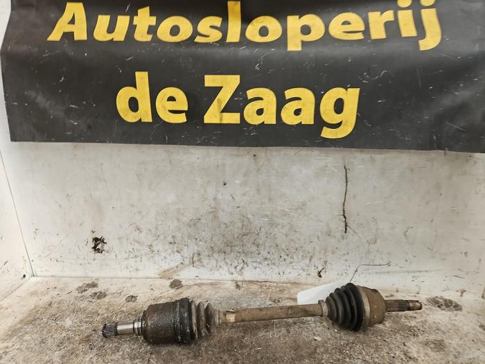 Gebruikte Steekas links-voor Fiat Doblo (223A/119) 1.6 16V Prijs € 35,00 Margeregeling aangeboden door Autodemontage de Zaag