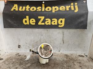 Gebruikte Benzinepomp Volkswagen Lupo (6X1) 1.4 16V 75 Prijs € 30,00 Margeregeling aangeboden door Autodemontage de Zaag