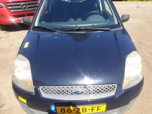 Gebruikte Motorkap Ford Fiesta 5 (JD/JH) 1.3 Prijs € 80,00 Margeregeling aangeboden door Autodemontage de Zaag