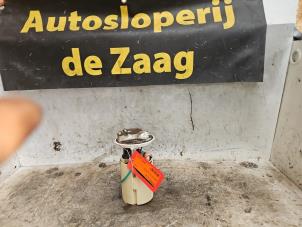 Gebruikte Benzinepomp Fiat Stilo (192A/B) 1.2 16V 5-Drs. Prijs € 41,00 Margeregeling aangeboden door Autodemontage de Zaag