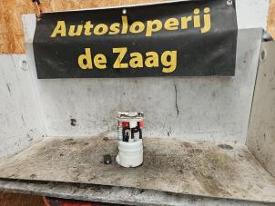 Gebruikte Benzinepomp Nissan Micra (K12) 1.2 16V Prijs € 35,00 Margeregeling aangeboden door Autodemontage de Zaag