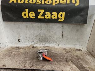 Gebruikte Gasklephuis Ford Fiesta 6 (JA8) 1.0 EcoBoost 12V 100 Prijs € 40,00 Margeregeling aangeboden door Autodemontage de Zaag
