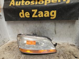 Gebruikte Rechter Koplamp Fiat Idea (350AX) 1.4 16V Prijs € 65,00 Margeregeling aangeboden door Autodemontage de Zaag