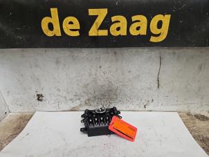 Gebruikte Climatronic Paneel Mini Mini Open (R57) 1.6 16V One Prijs € 125,00 Margeregeling aangeboden door Autodemontage de Zaag