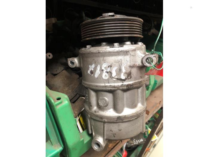 Gebruikte Pomp Airco Volkswagen Touran (1T1/T2) 2.0 FSI 16V Prijs € 100,00 Margeregeling aangeboden door Autodemontage de Zaag