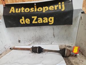 Gebruikte Homokineetas rechts-voor Jeep Renegade (BU) 1.6 Multijet 16V Prijs € 75,00 Margeregeling aangeboden door Autodemontage de Zaag