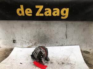 Gebruikte Dynamo Peugeot 406 Coupé (8C) 2.2 16V Prijs € 35,00 Margeregeling aangeboden door Autodemontage de Zaag